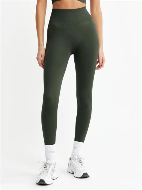 Mørkegrønne Signature seamless leggings fra Drop of Mindfulness